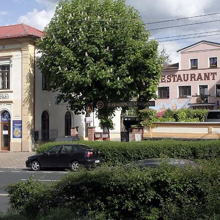 Penzion Aladdin Hotel Teplice Exterior photo