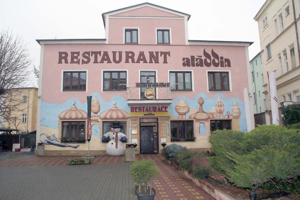 Penzion Aladdin Hotel Teplice Exterior photo